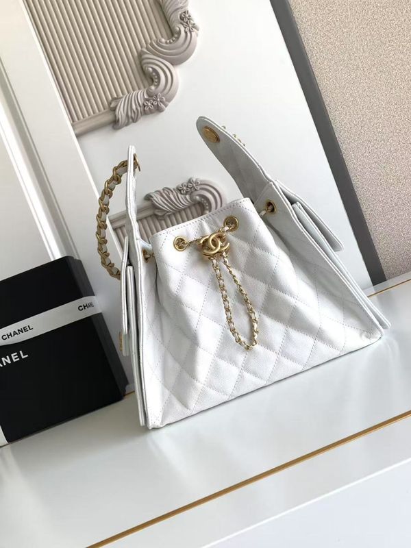 25c Small Handbag