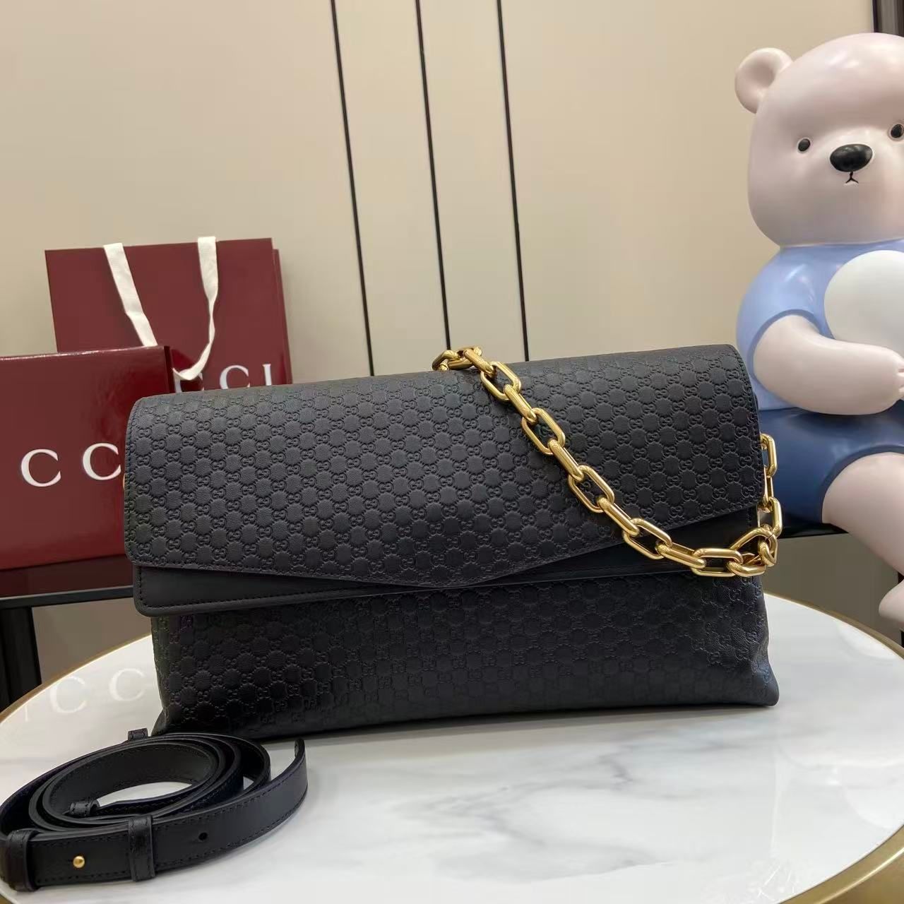 Large Shoulder Bag With Chain