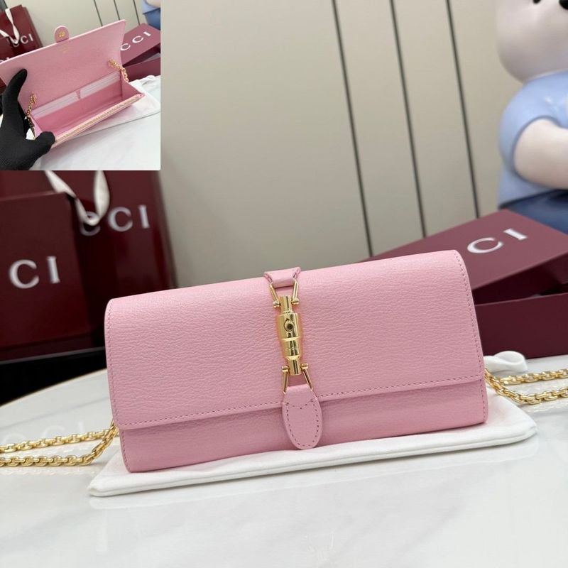 Jackie Wallet On A Chain