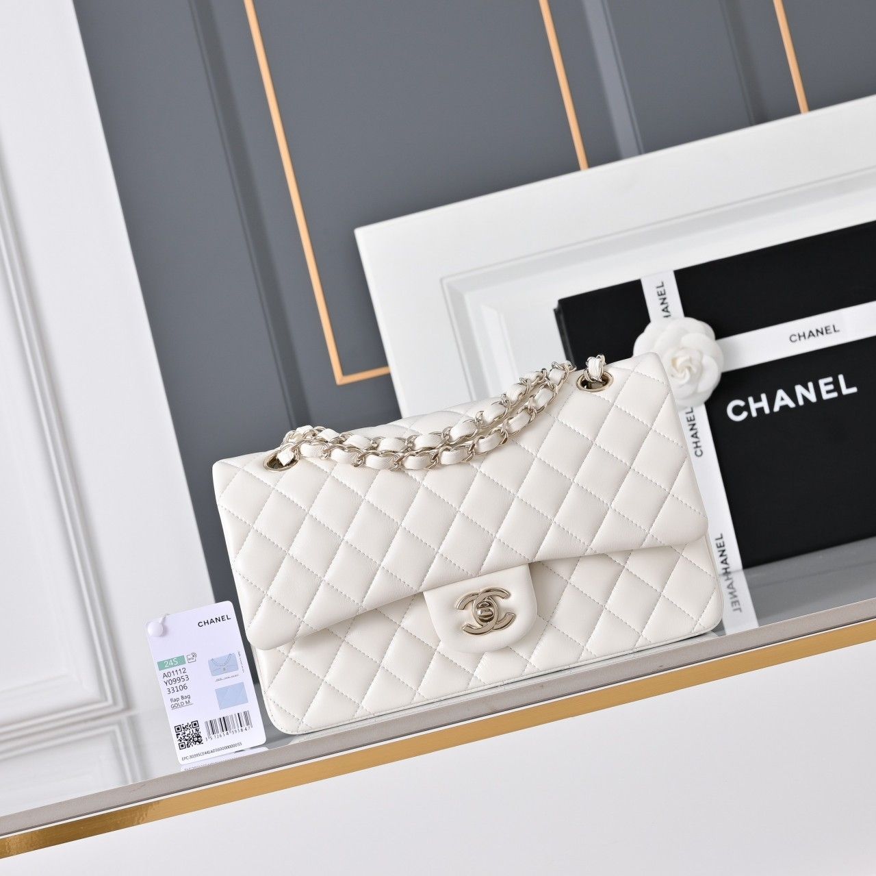 Classic Flap Medium 