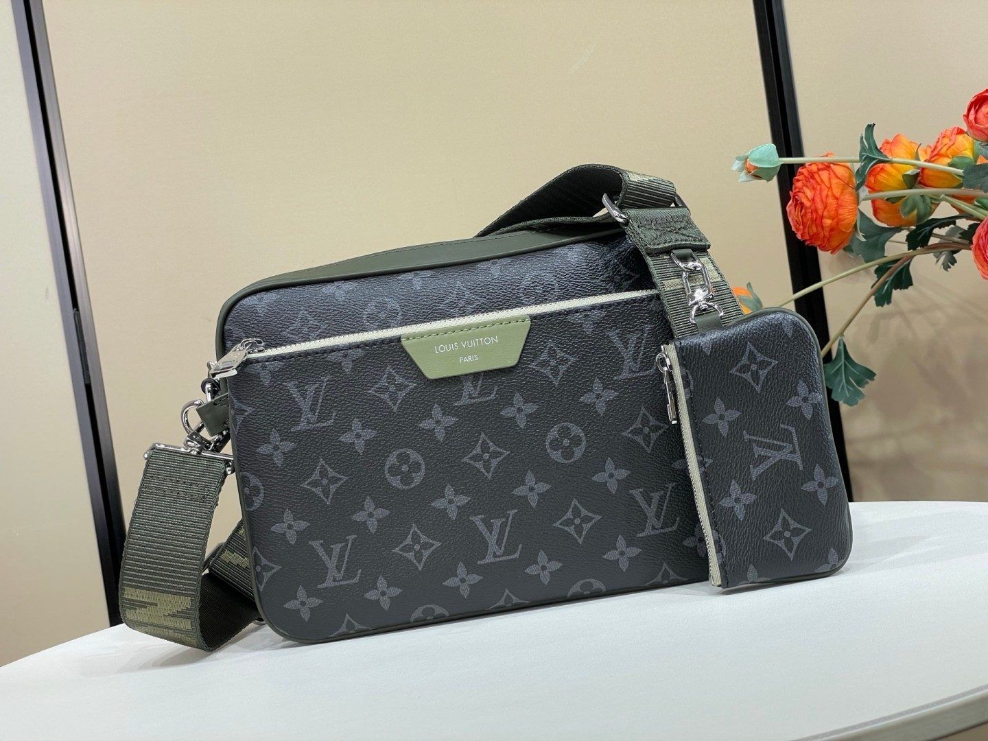Trio Messenger Bag