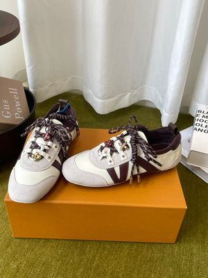 Sneakerina