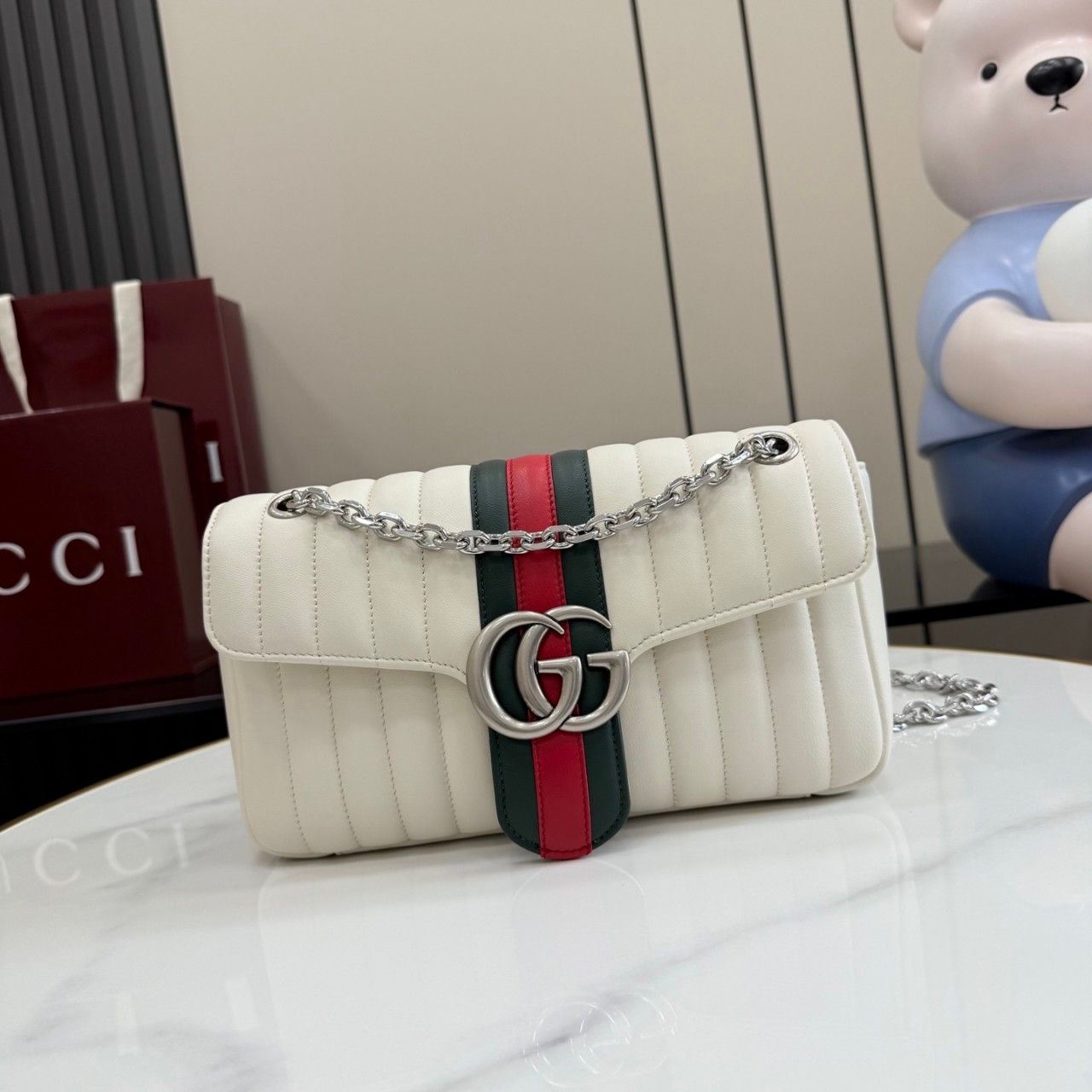 Jetset GG Marmont Medium Shoulder Bag