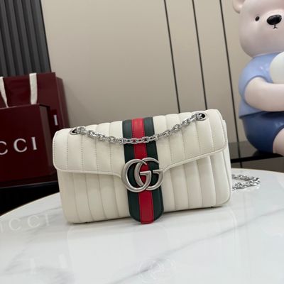 Jetset GG Marmont Medium Shoulder Bag