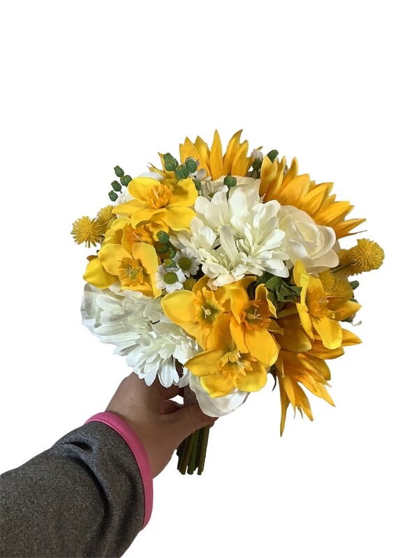 Yellow &amp; White Sunflower Bouquet