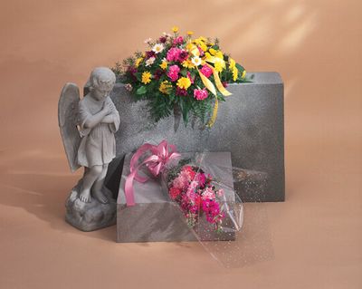 Memorial Saddles, Cones &amp; Toppers - Pickup Only