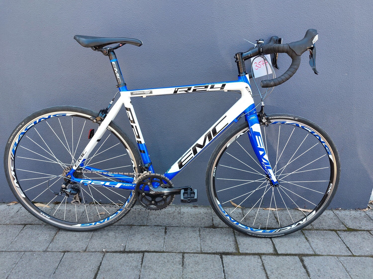 L - Road Bike - EMC R24