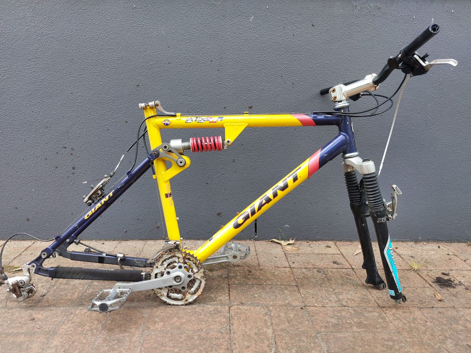 GIANT ATX     52cm     Aluminium   AS IS
