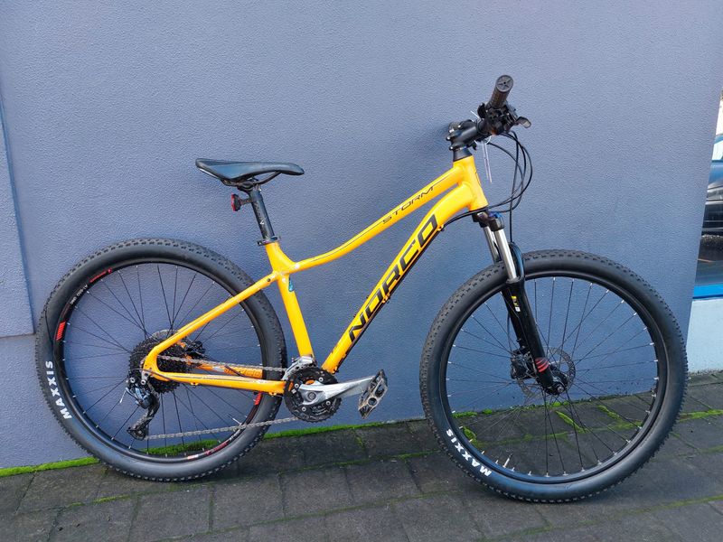 S/M - Mountain Bike - Norco Storm