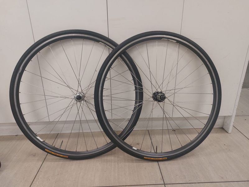 Campagnolo rim wheelset