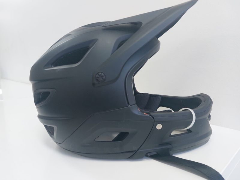 GIRO HELMET SWITCHBLADE  - LARGE