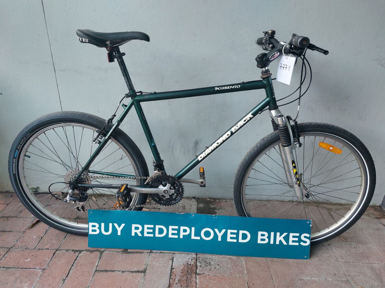 Great For City &amp; Bush - Gravel Bike Large - Diamondback Sorrento