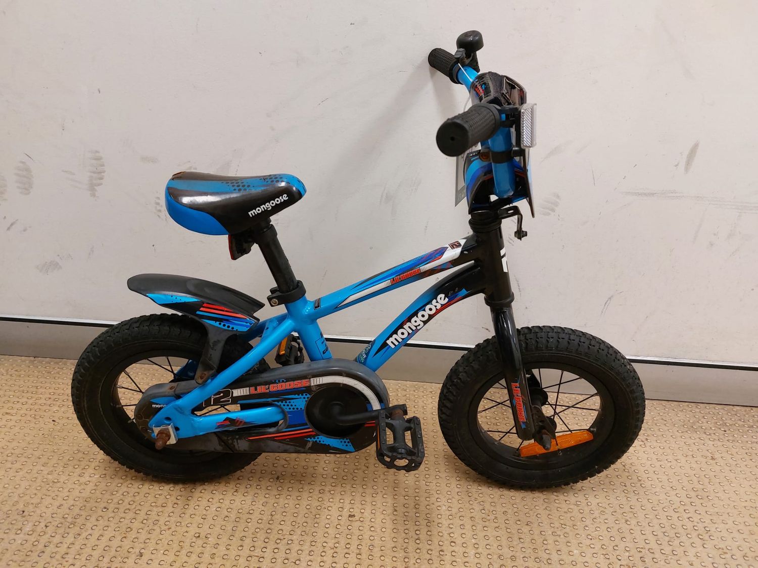 Cute Lil Goose - 12 inch Kid&#39;s Bike - Mongoose Lil Goose