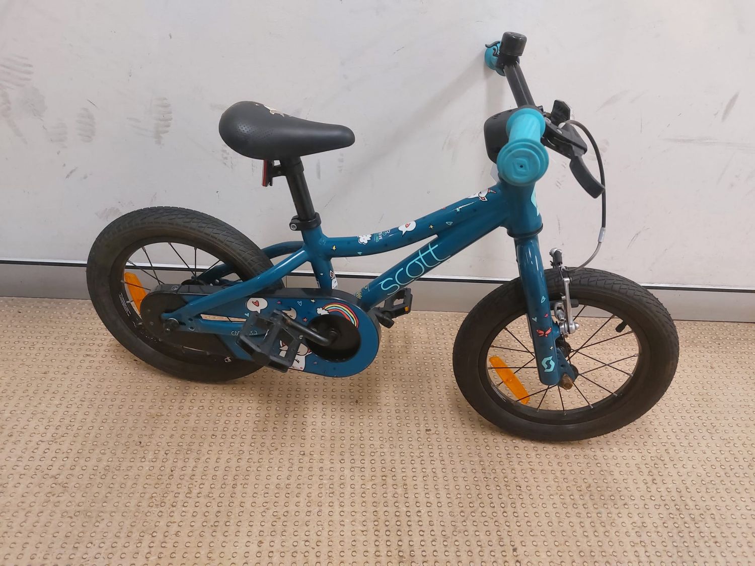 Great Scott! - 18 inch Kids Bike - Scott Contessa