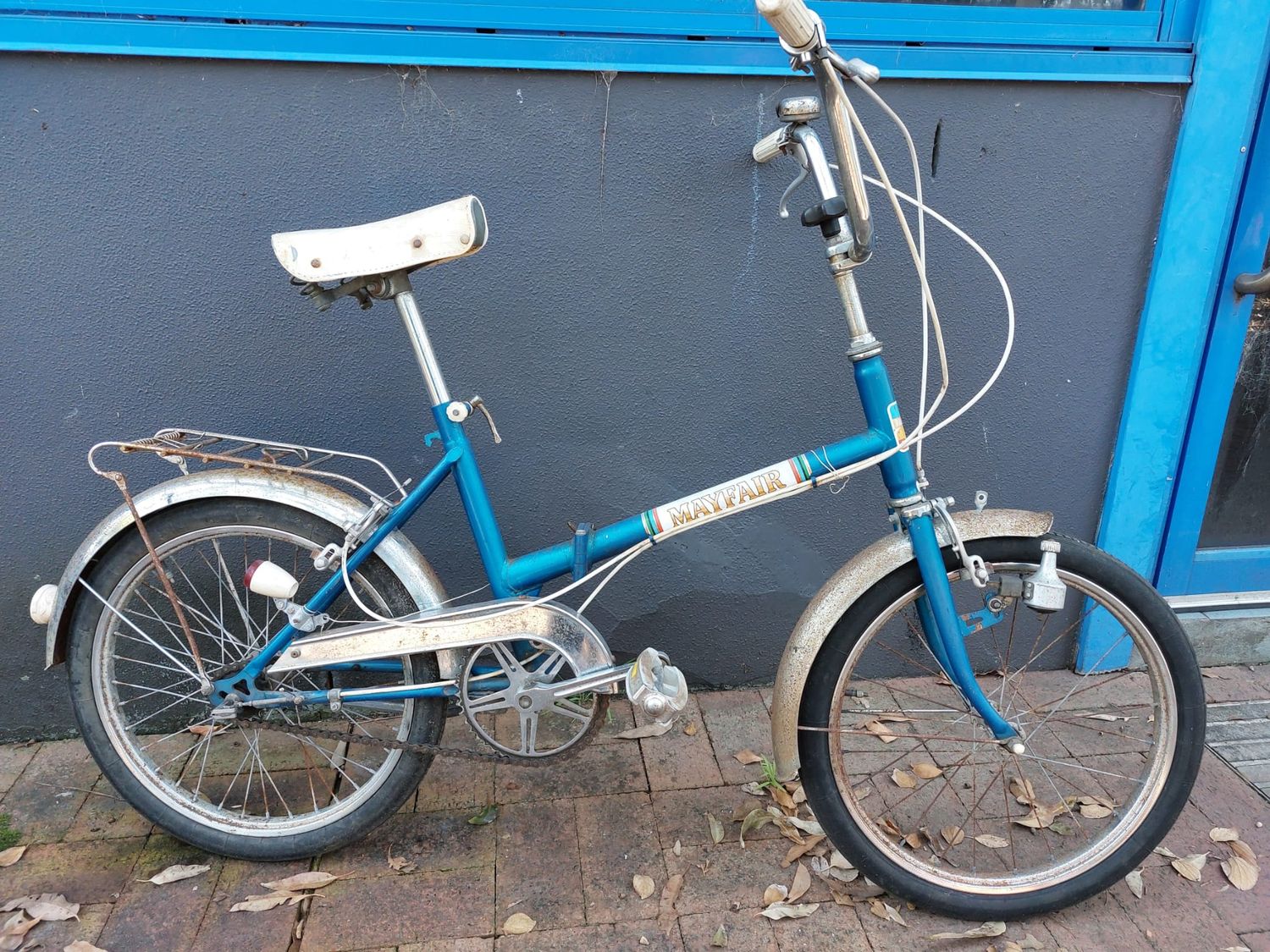 MAYFAIR folding bike needs some work