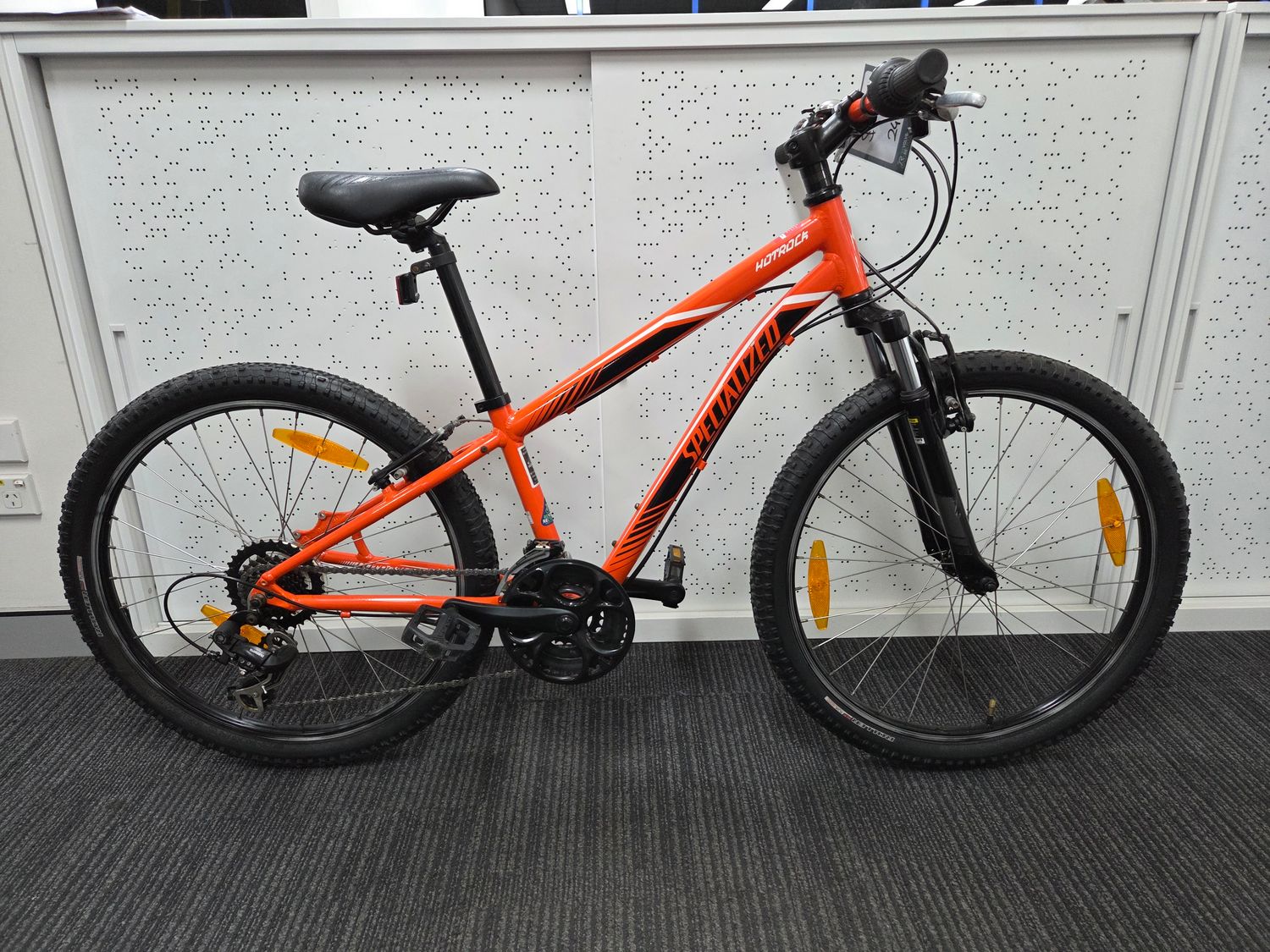 24 Inch - Kids - Specialized HotRock