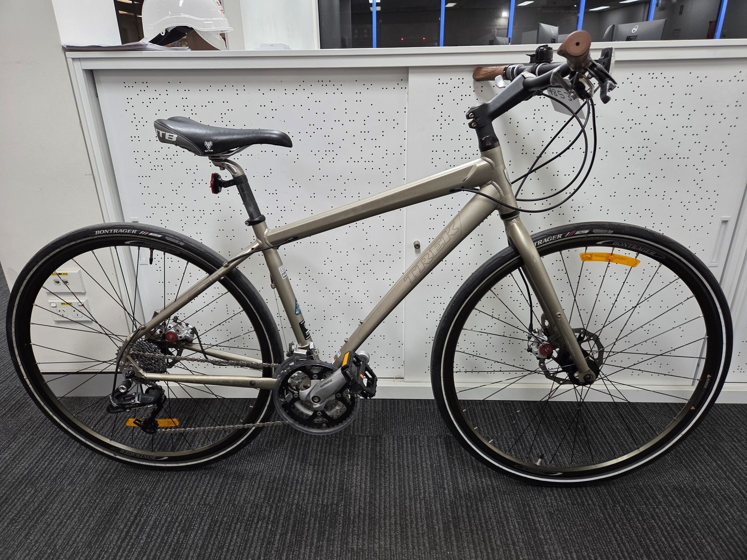M - Hybrid - Trek Soho 3.0