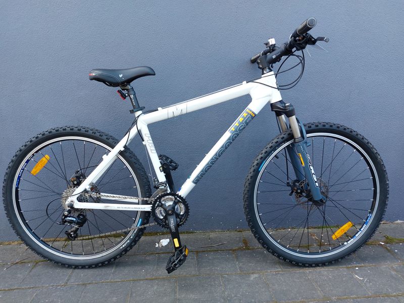 M - Mountain Bike - Mongoose Tyax Super