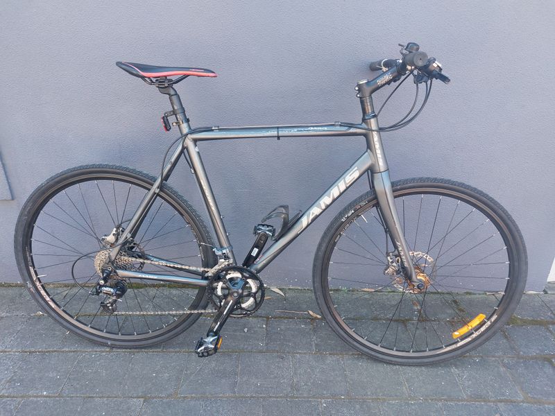 L - Hybrid - Jamis Nova Sport