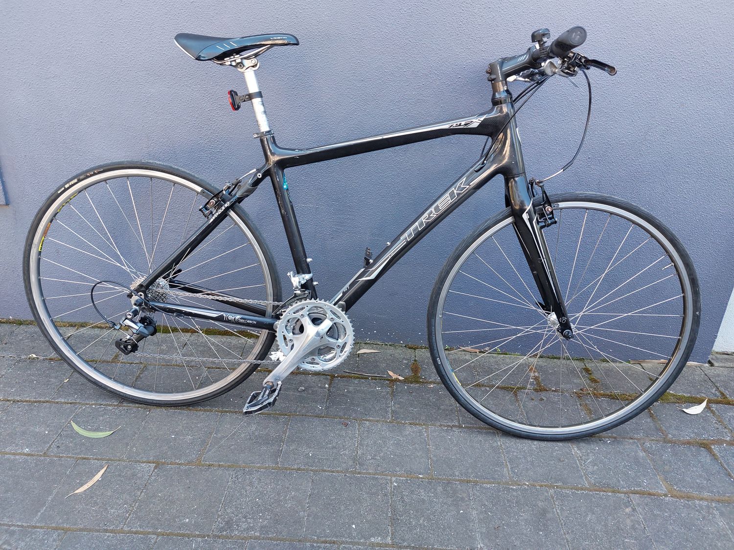 S/M - Hybrid - Trek 7.6 FX