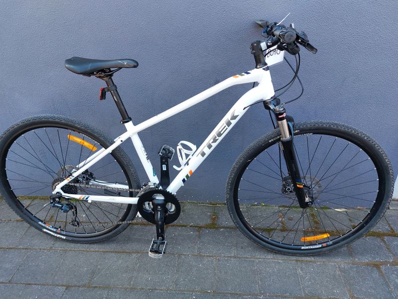 M - Hybrid - TREK Dual Sport