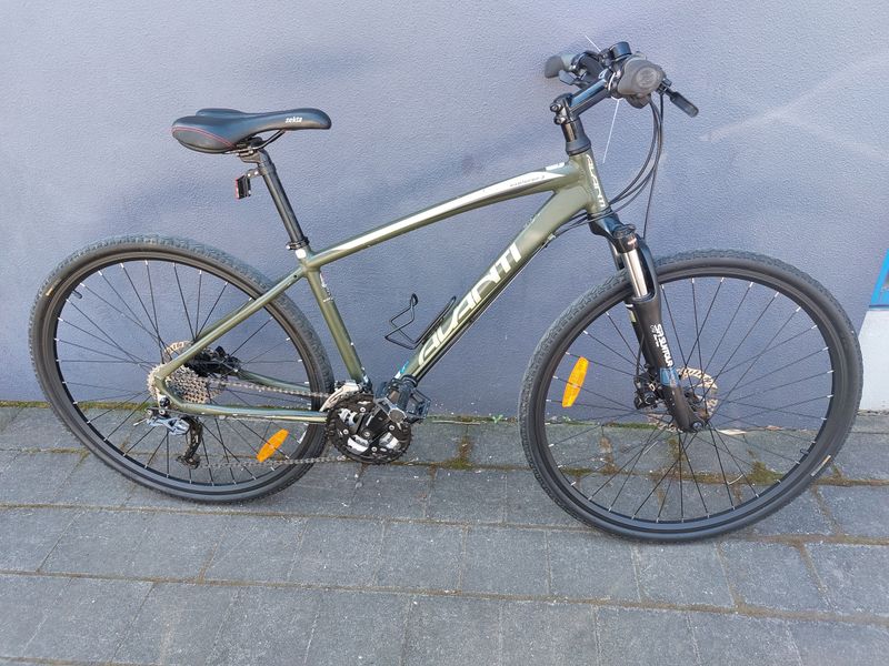 M - Hybrid - Avanti explorer 3