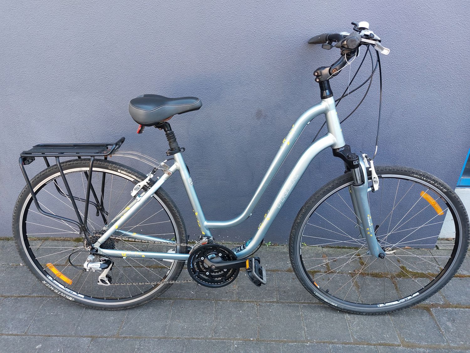 L - Hybrid - Trek Verve 3