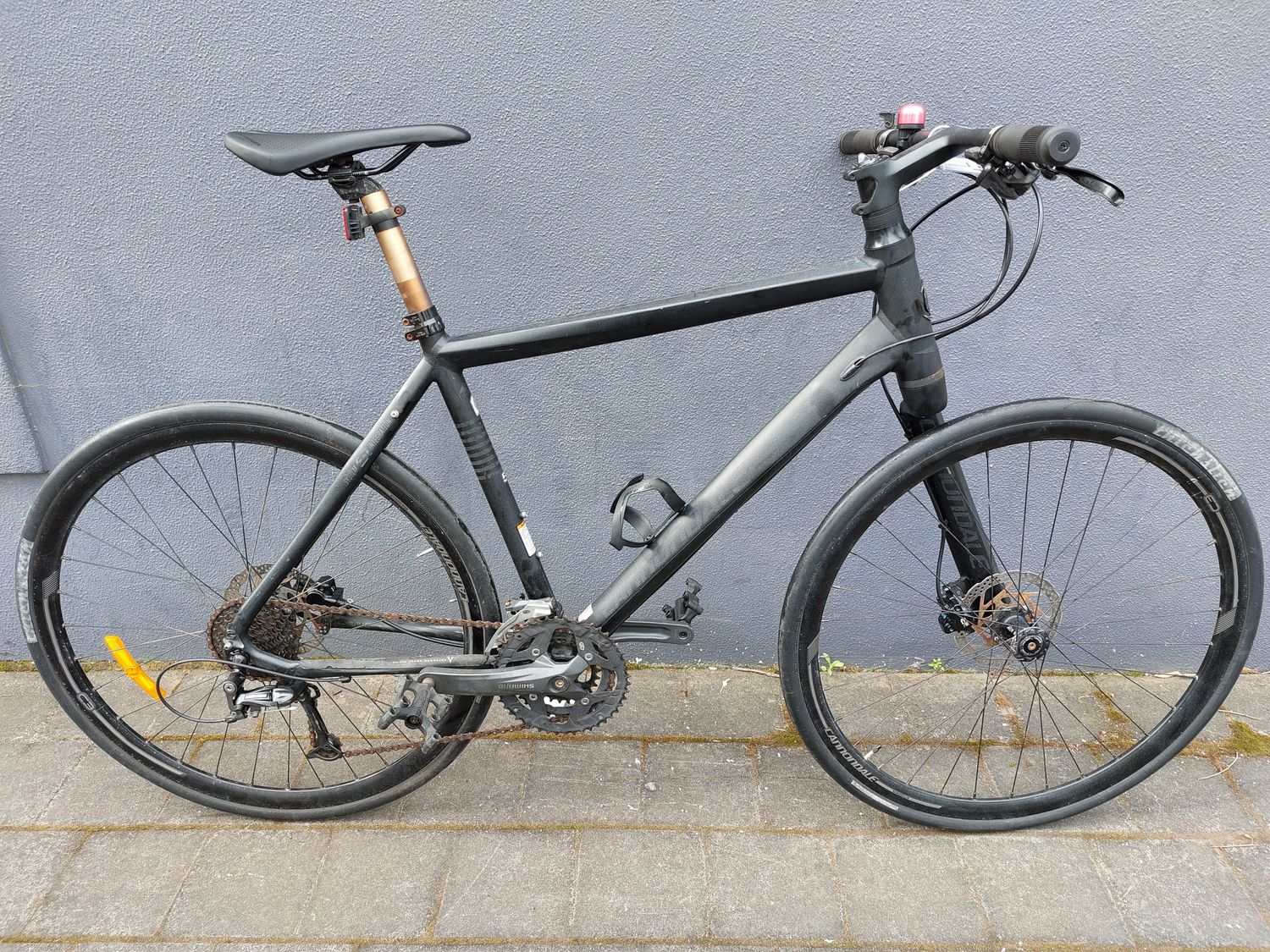 L - Hybrid - Cannondale Bad Boy 5
