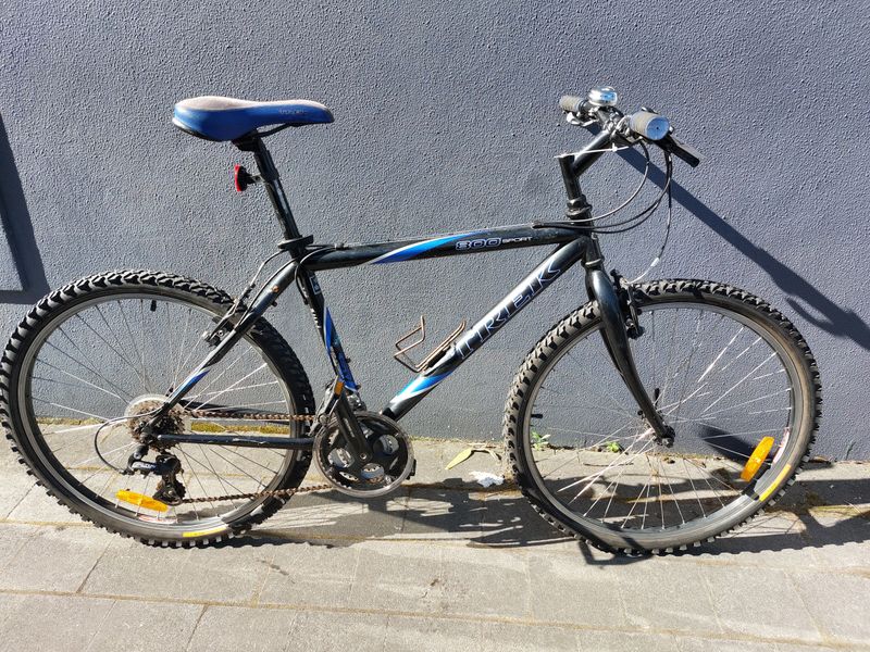 M - Mountain Bike - Trek 800