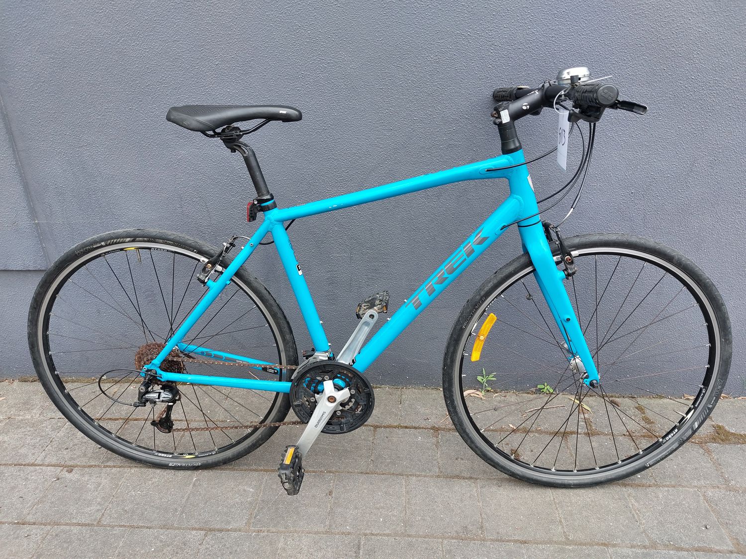 M - Hybrid - Trek 7.4