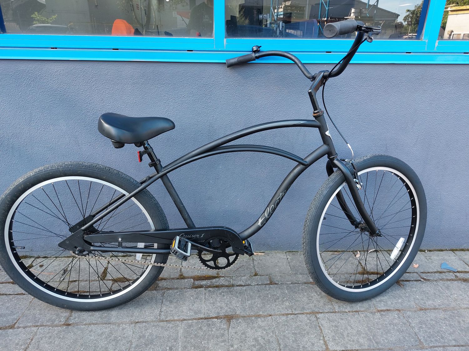 M - Hybrid - electra cruiser 1