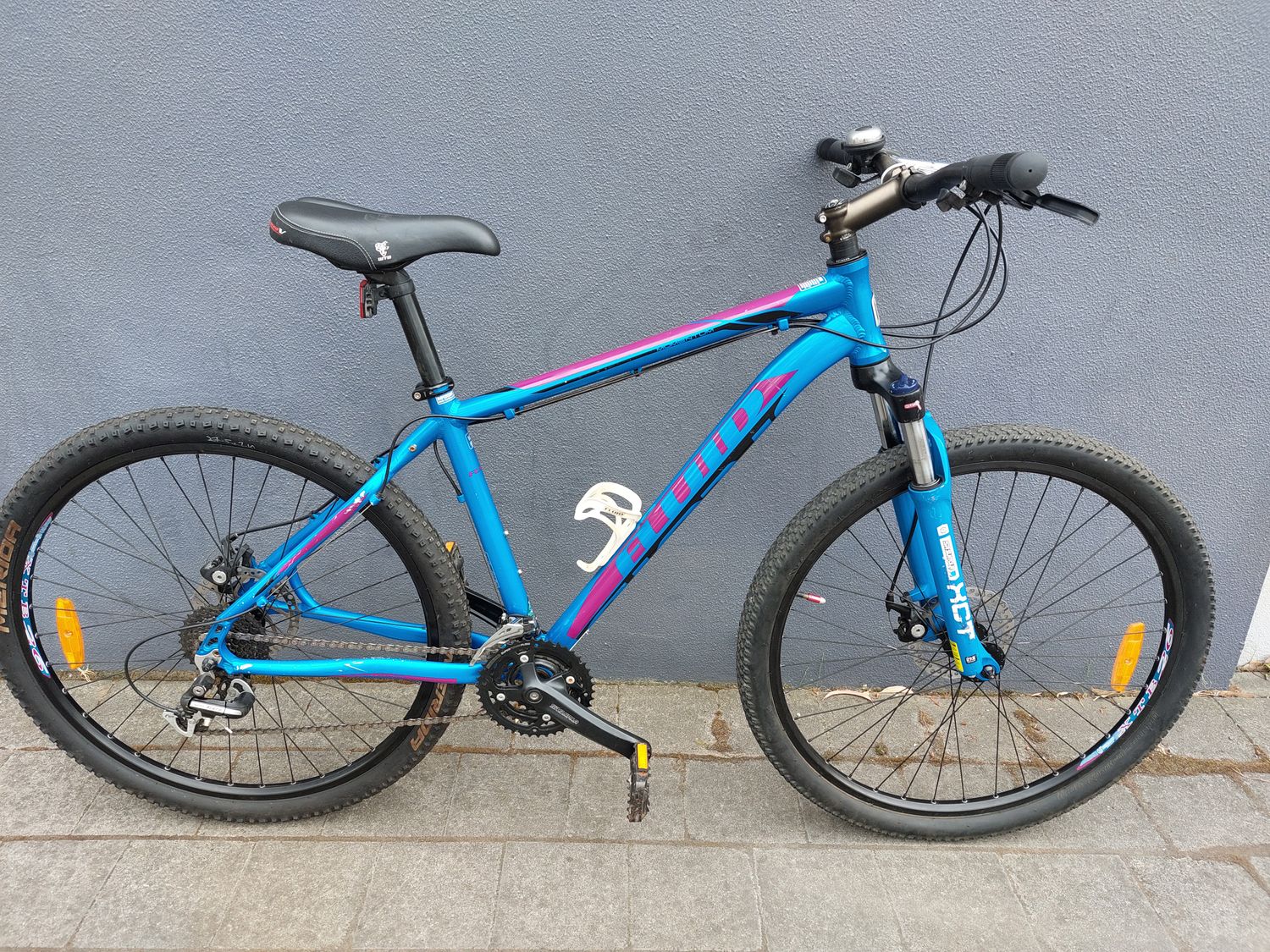 M/L - Mountain Bike - Fluid Monumentum