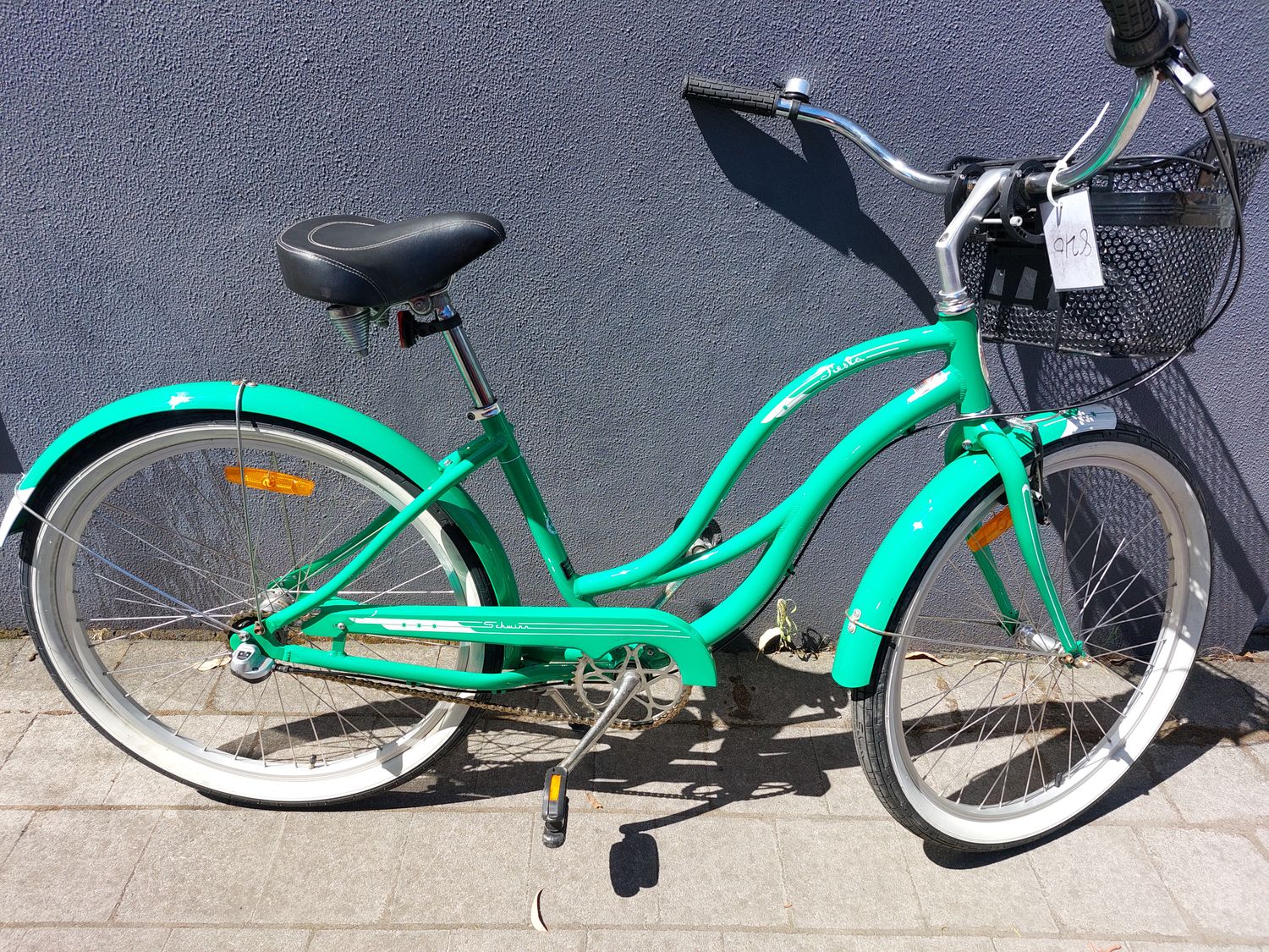 M - Hybrid - Schwinn Fiesta