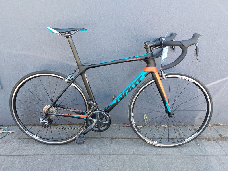 M - Road - Giant Advanced Pro