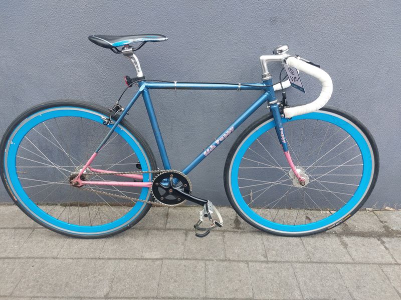 Sick Puppy   - Hybrid - S