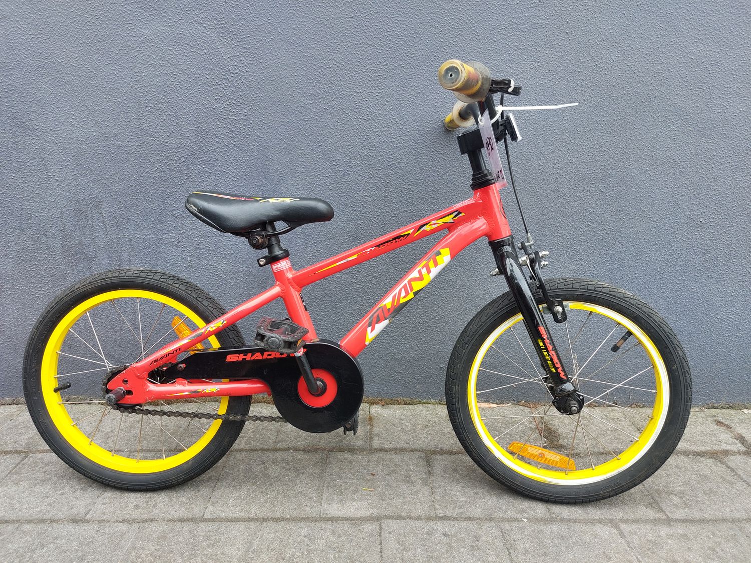 Avanti  Shadow - Kids - 16 Inch