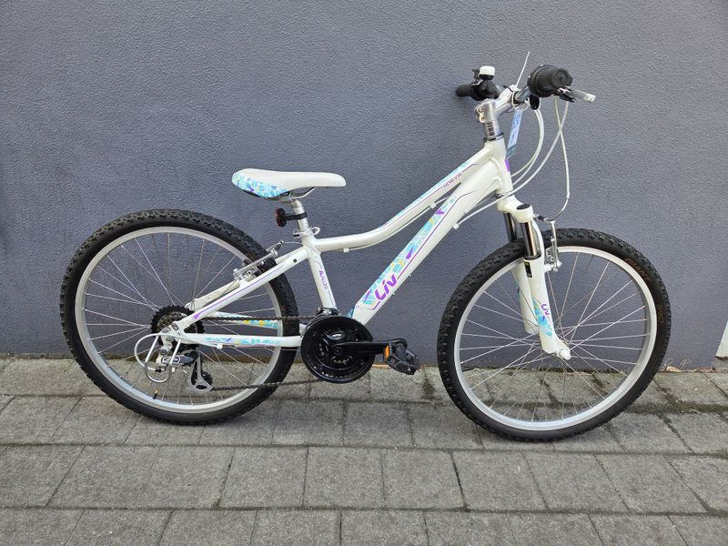 Liv  Areva - Kids - 24 Inch