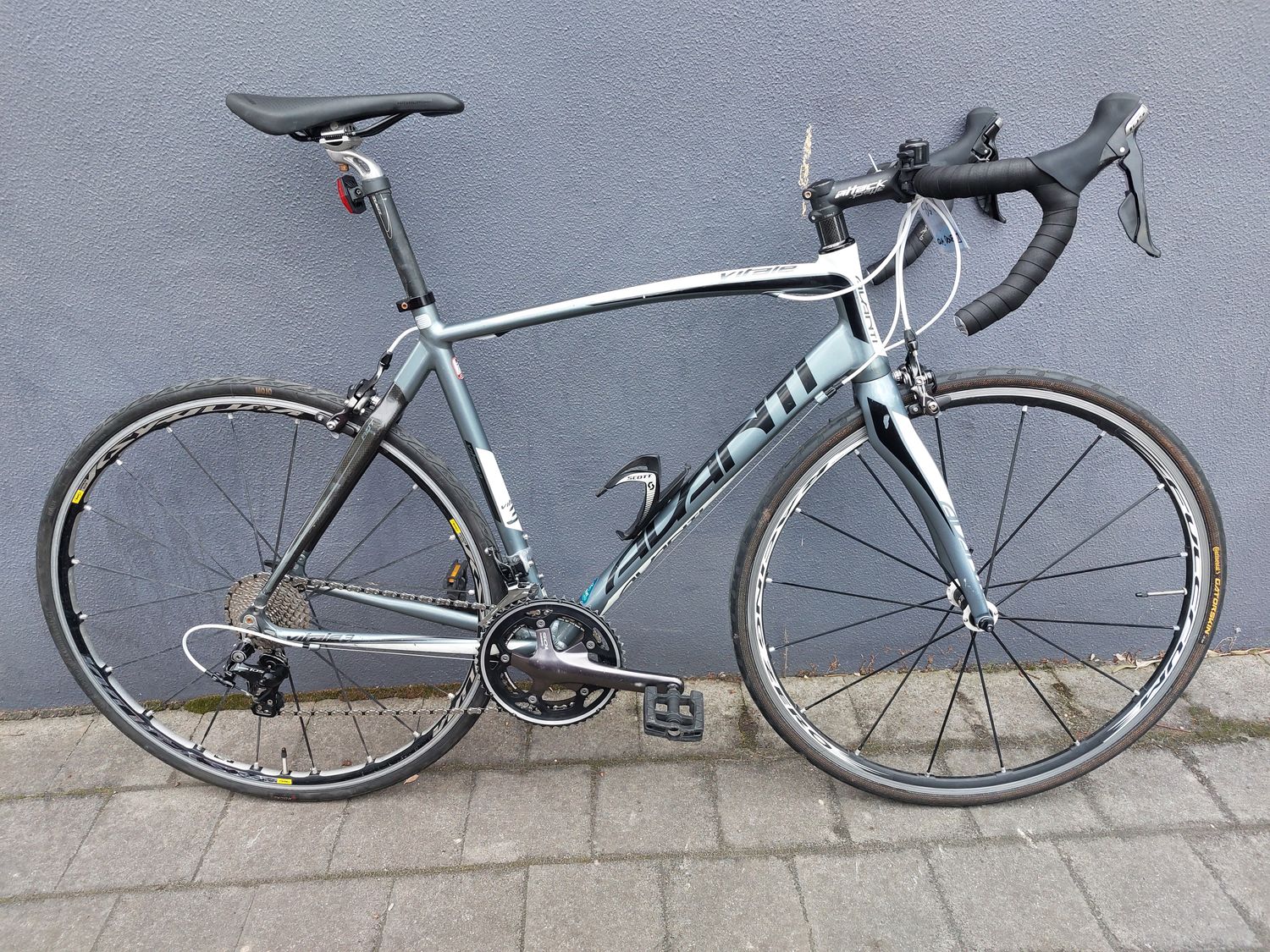 Avanti  Vitale 3 - Road - M