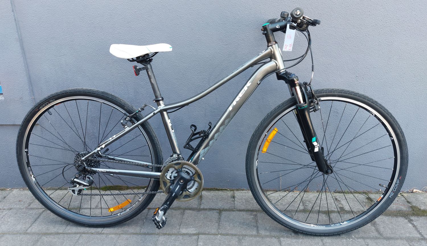 Trek  Neko - Hybrid - S