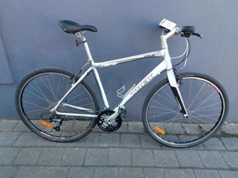 Trek  7.5FX - Hybrid - M/L