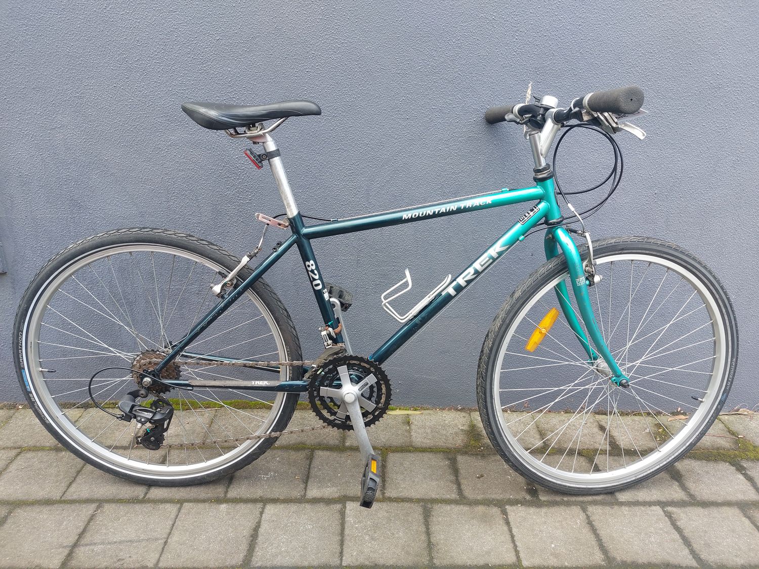 Trek  Mountain Track 820 - Hybrid - XS