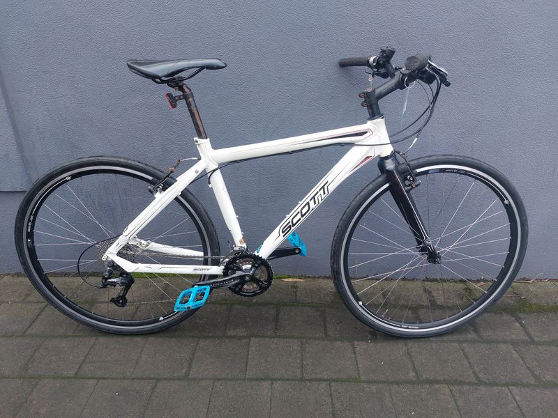 Scott  Sub - Hybrid - M