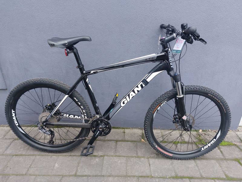 Giant  XTC - Mountain Bike - L