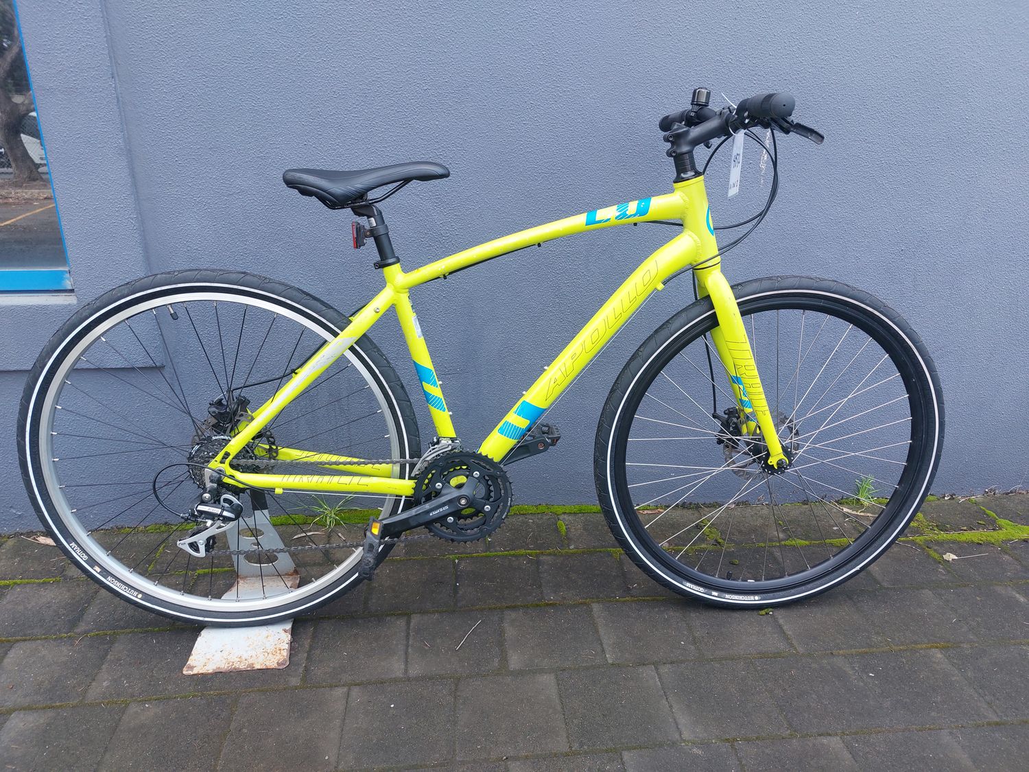 Apollo  Trace - Hybrid - M