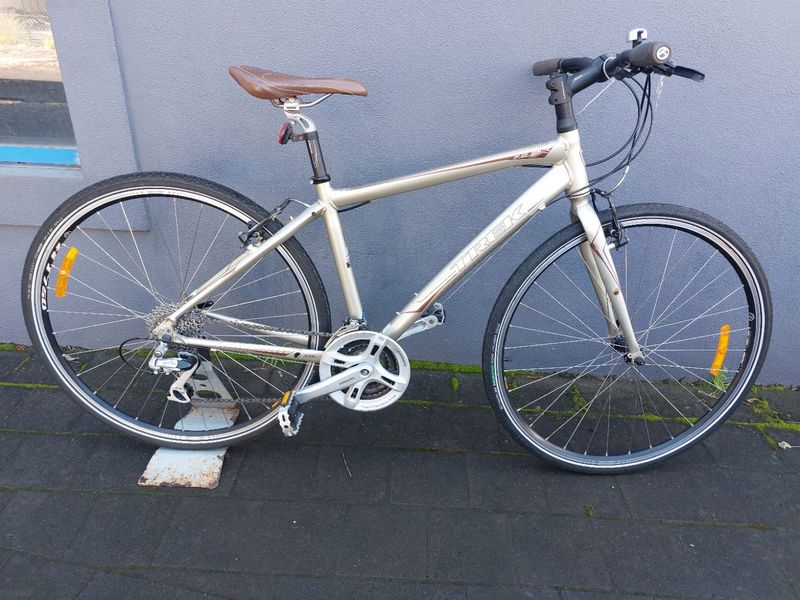 Trek  7.2 FX - Hybrid - S
