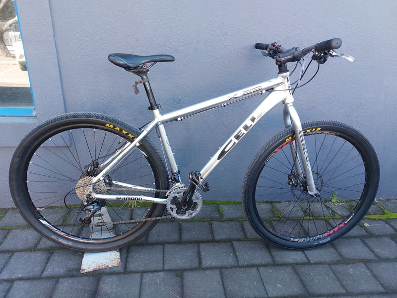 Cell  X29 - Commuter - L