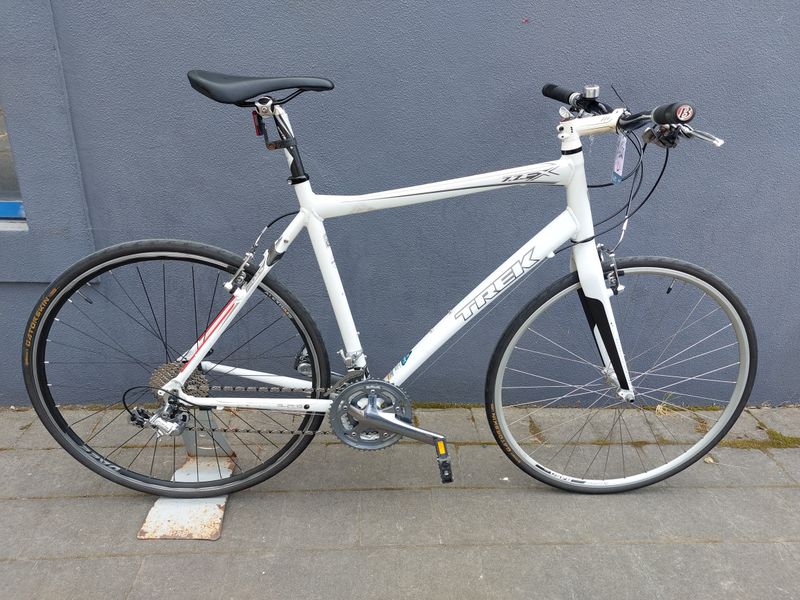 Trek  FX 7.7 - Hybrid - L
