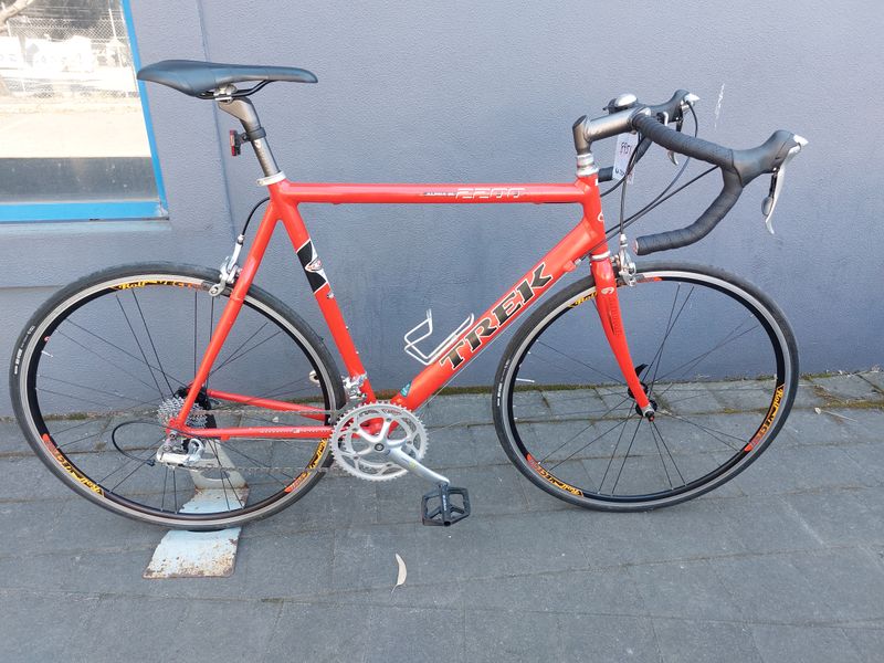 Trek  2200 - Road - XL