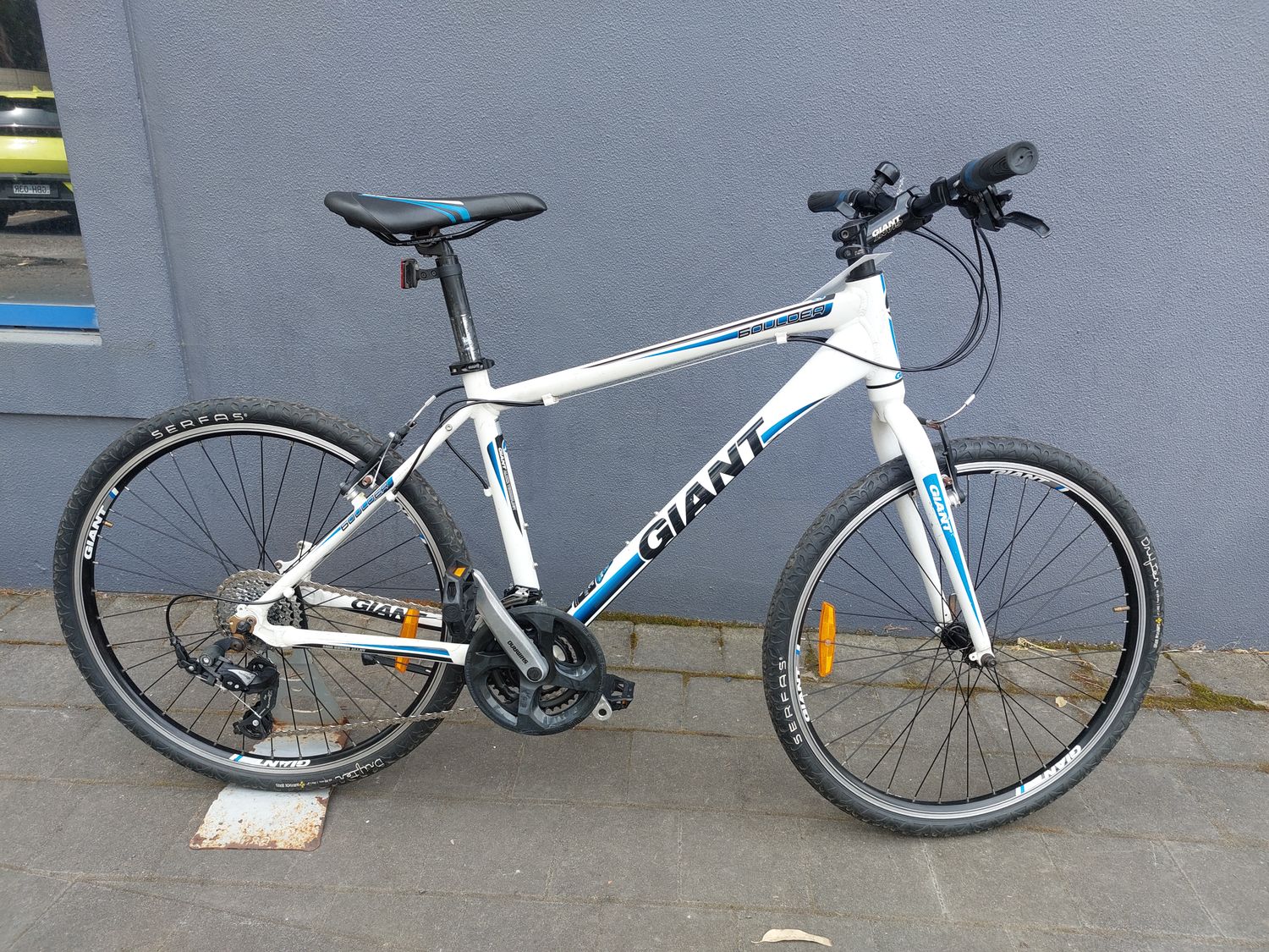 Giant  Boulder - Commuter - S/M