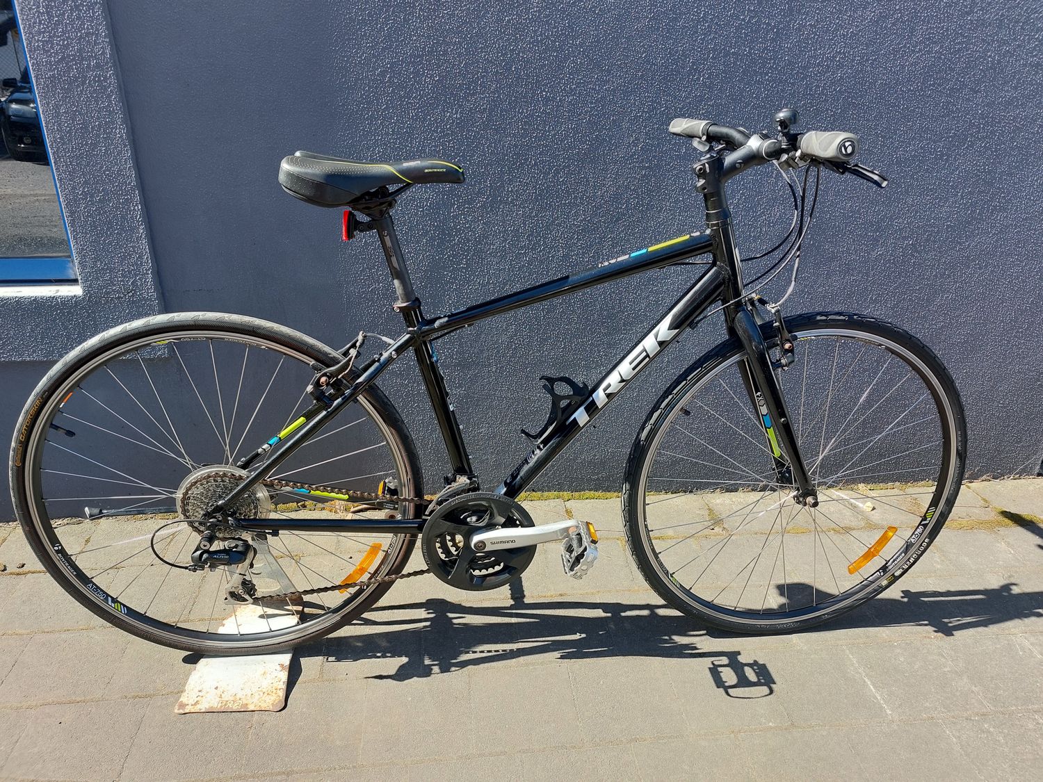 Trek  FX7.2 - Hybrid Bike - S/M